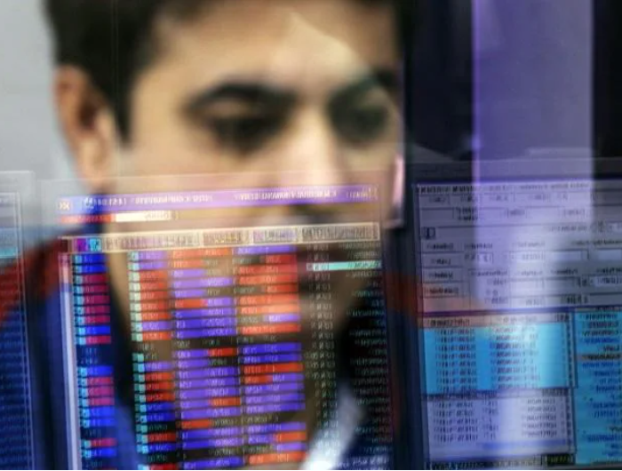 Sensex down for 4th day, dips 98pts; Nifty below 