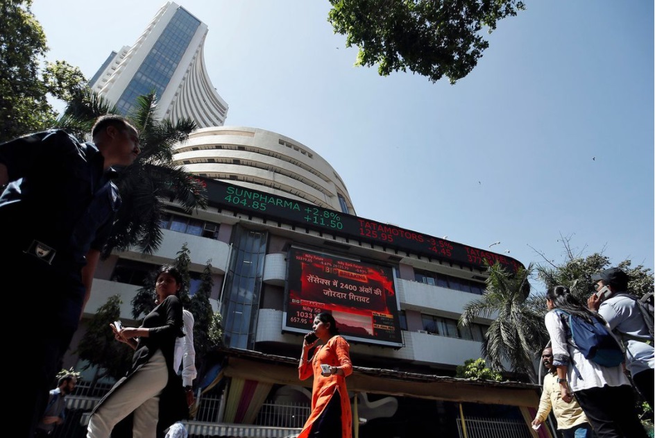 Indian shares post fourth weekly loss as Ukraine crisis