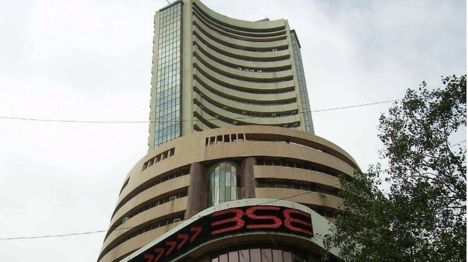 Market Highlights: Sensex crashes 1,747 points,Nifty ...