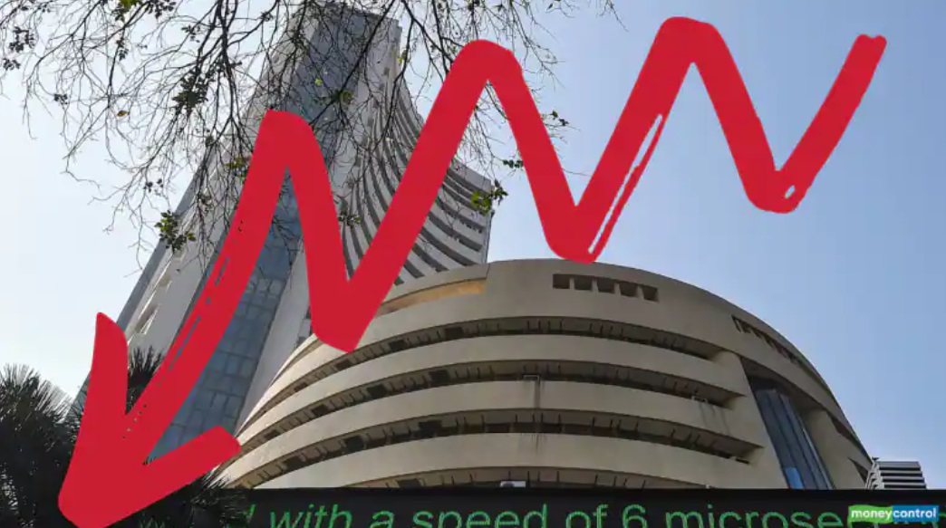 Closing Bell: Nifty ends below 15,400, Sensex falls..