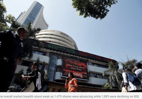 Sensex Plunges 581 Points Dragged By IT Stocks; Nifty ...